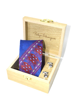 NECKTIE WITH DIAGONALLY PLACED SAIPIKHUP WITH WOODEN GIFT BOX & CUFFLINK