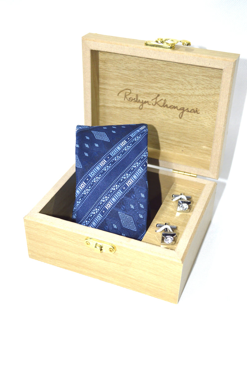 NECKTIE IN ALLOVER SAIPIKHUP WITH WOODEN GIFT BOX & CUFFLINK